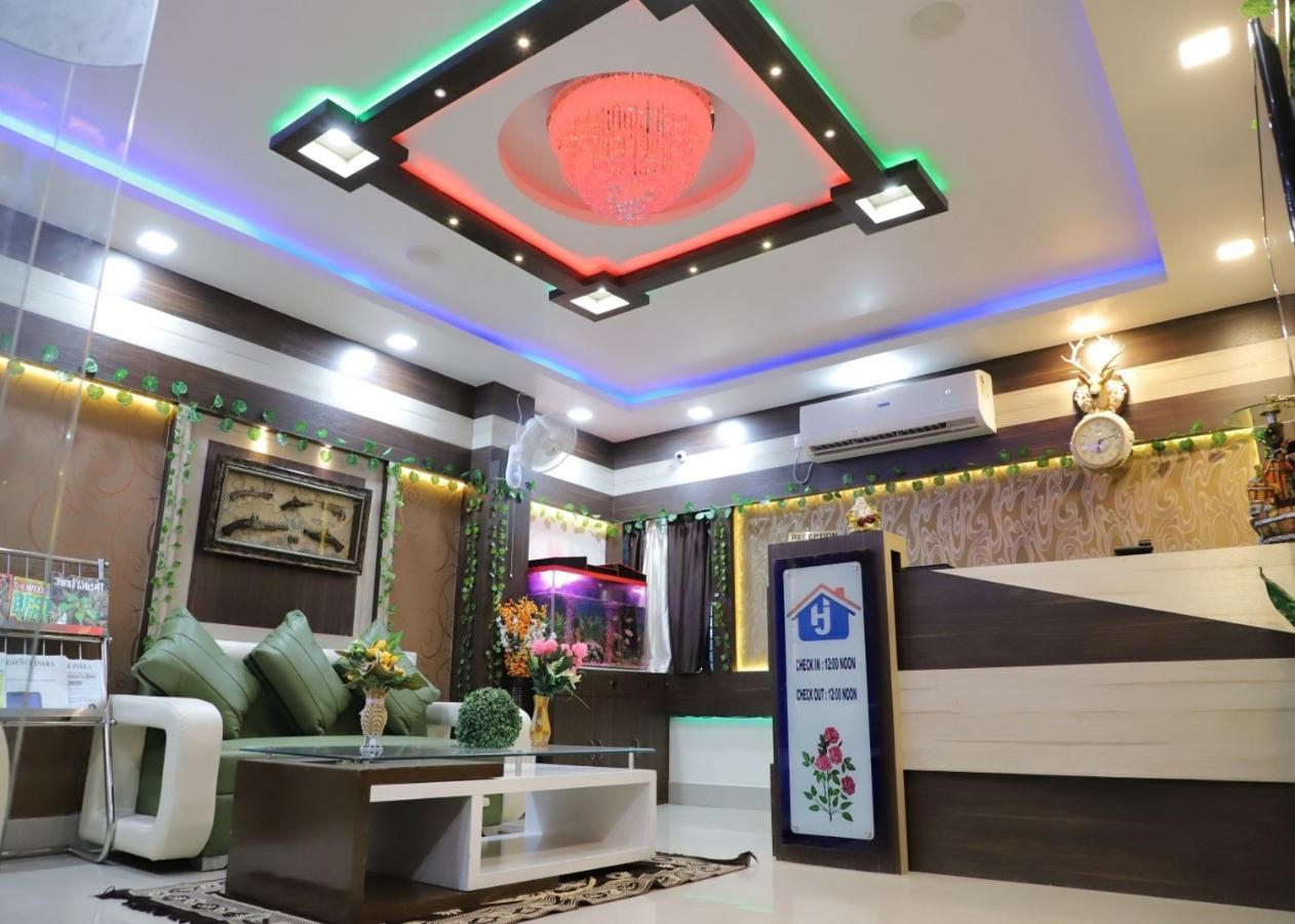 Hotel Janvi Interntaional Inn Музаффарпур Экстерьер фото