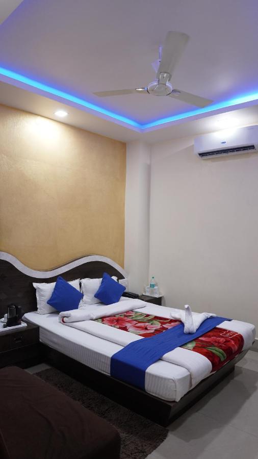 Hotel Janvi Interntaional Inn Музаффарпур Экстерьер фото