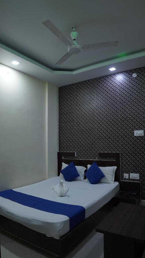 Hotel Janvi Interntaional Inn Музаффарпур Экстерьер фото